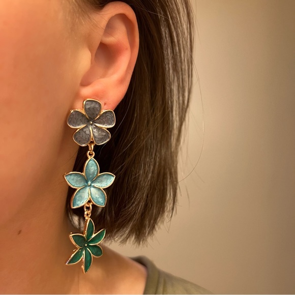 Floral Three Tier Gray Blue Green Flower Drip Oil Enamel Drop Earrings NEW - Picture 5 of 7